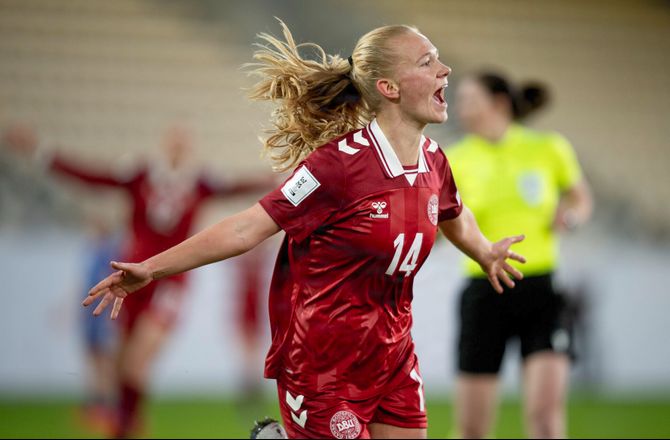 VM-kvalifikation -God start: Kvindelandsholdet knækkede Serbien
