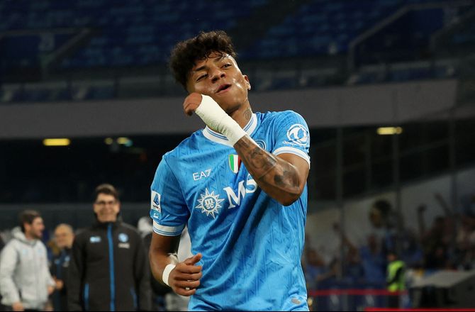 Serie A -Medie: Napoli indløser Santos-option