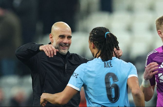 FA Cup -Pep fremhæver Aké: Se hvor pålidelig han er