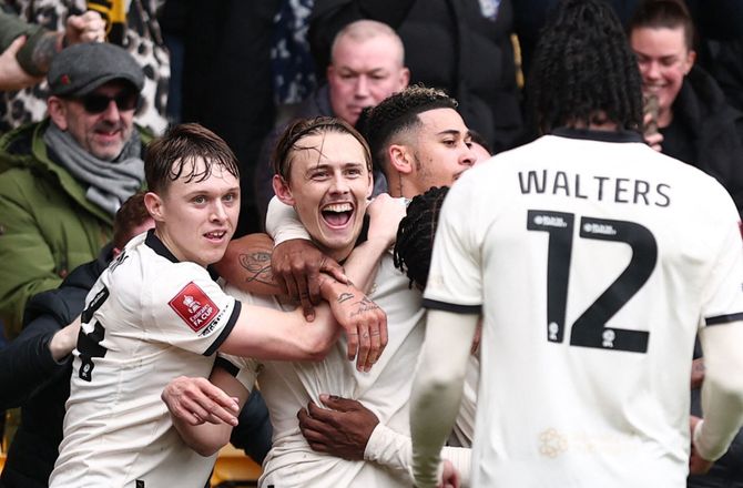 FA Cup -Sensation: Port Vale lever videre i FA Cup