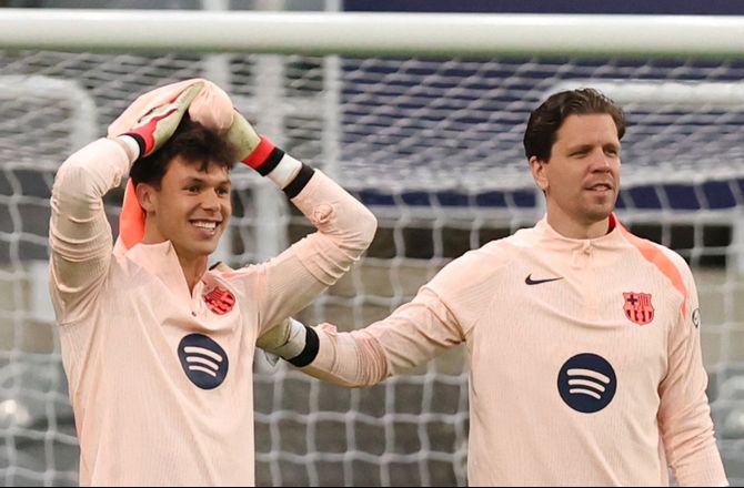 3F Superliga -Lyngby-boss spår lejet Barca-keeper stor fremtid