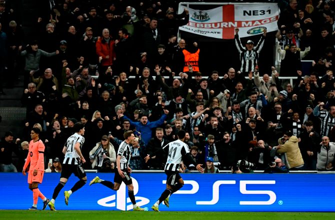 Champions League -Stort drama til sidst: Newcastle og Barca delte i porten