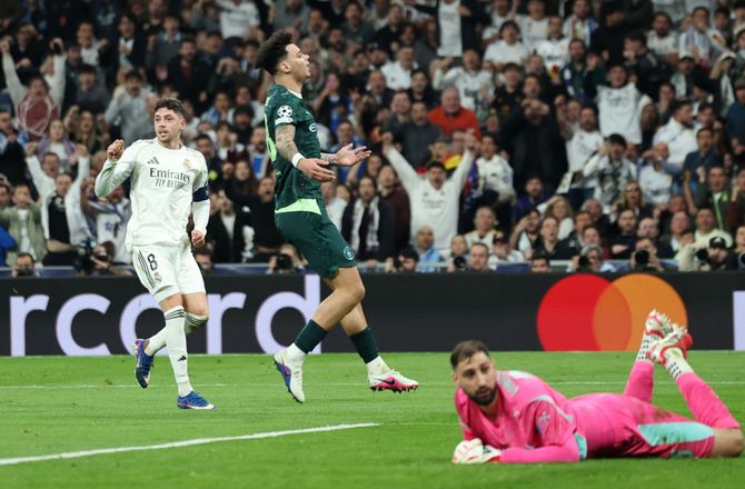 Champions League -Valverde-show sendte Real på kurs mod kvartfinalerne