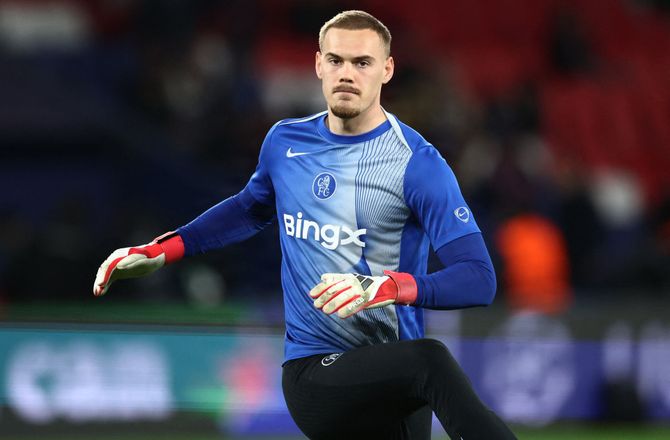 Premier League -Filip Jørgensen starter - Ngumoha får chancen