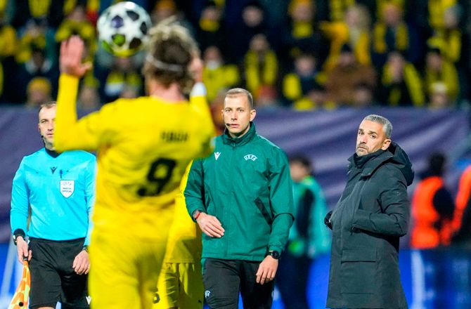 Champions League -Sporting-chef: Kunstgræsset spillede en rolle