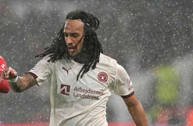 3F Superliga -FCM skifter én - Mbabu ude med skade