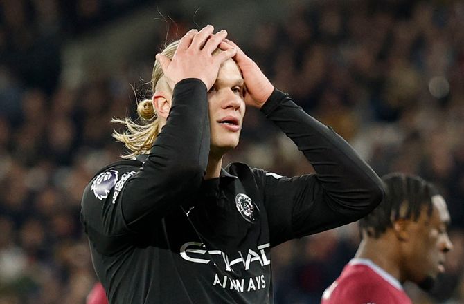 Premier League -Arsenal-gave: Hermansen holdt Haaland fra fadet
