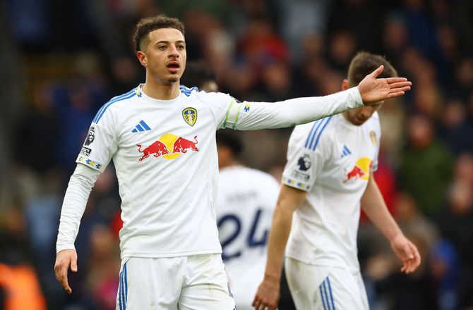Premier League -Leeds holdt stand trods dumheder