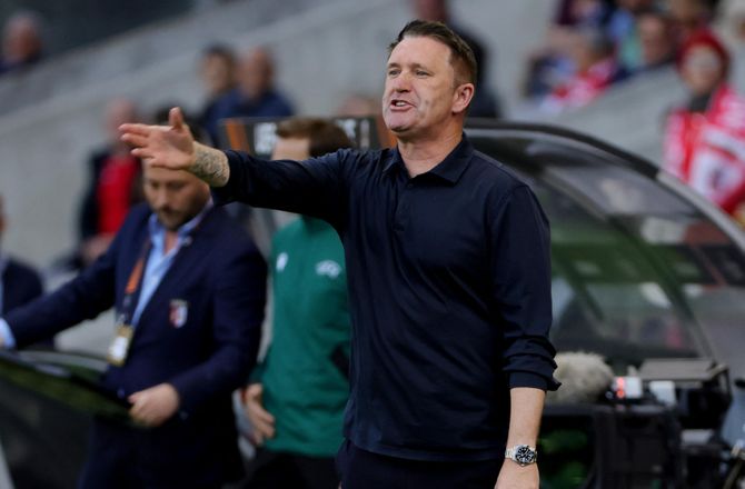 Premiership -Celtic meldes i dialog med Robbie Keane