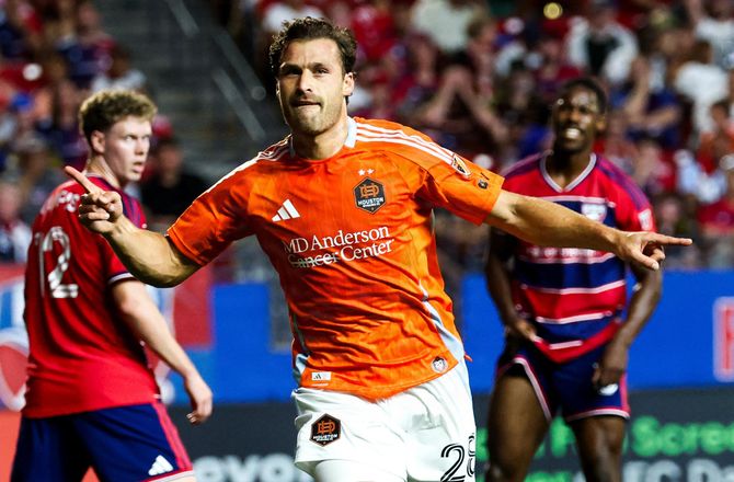 1. Division -Erik Sviatchenko rykker til Thailand