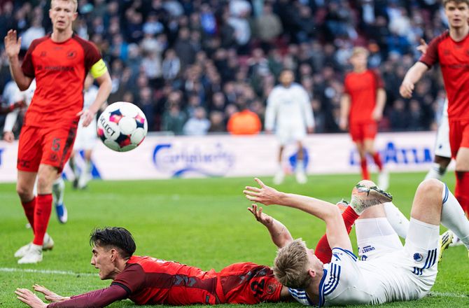 3F Superliga -Fredericia-anfører advarede Crone: 'Ikke jinx et rødt kort'