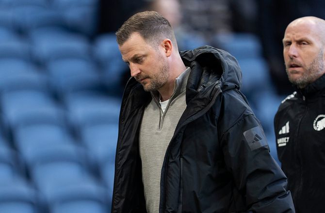 3F Superliga -Svensson har ikke snakket med Neestrup: Vil være mærkeligt