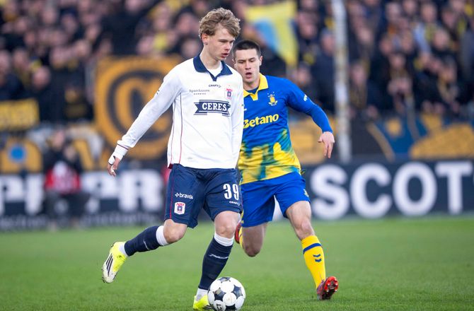 3F Superliga -Emmery forlænger med AGF: Meget glad