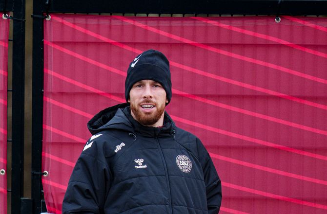 VM kval. UEFA -Højbjerg skrev til Schmeichel: Har haft en flot karriere