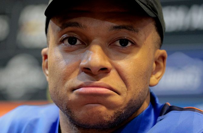 Venskabskampe -Skadesplaget Mbappé starter mod Brasilien