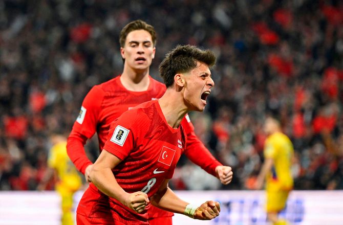 VM kval. UEFA -VM-kurs: Tyrkiet slog Rumænien