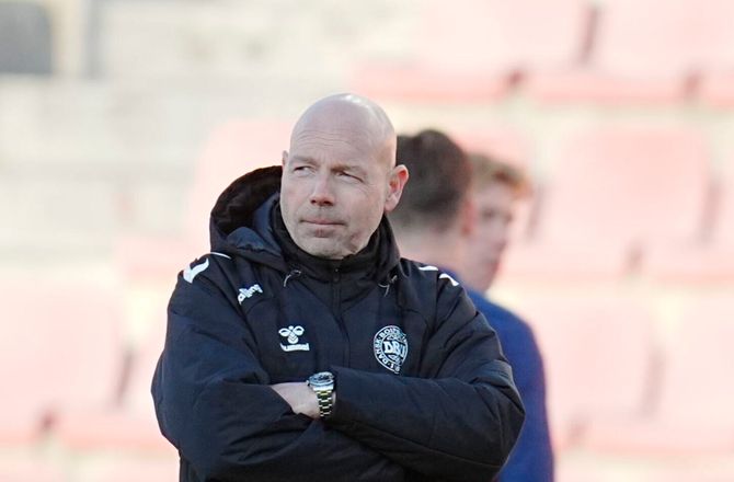 VM kval. UEFA -Riemer lovpriser religiøst indtog: Gør mig kun glad