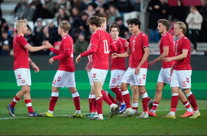 Venskabskampe U21 -Dansk fest fortsætter: U21-landsholdet bankede Wales