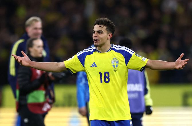 International -Medie: Tyrkiske storklubber jagter Brighton-svensker
