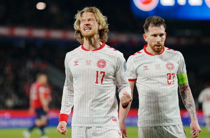 VM kval. UEFA -SLUT: Tjekkiet - Danmark minut for minut