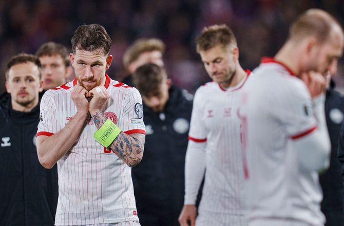 VM kval. UEFA -Højbjerg undskylder: Vi skal kigge os selv i spejlet