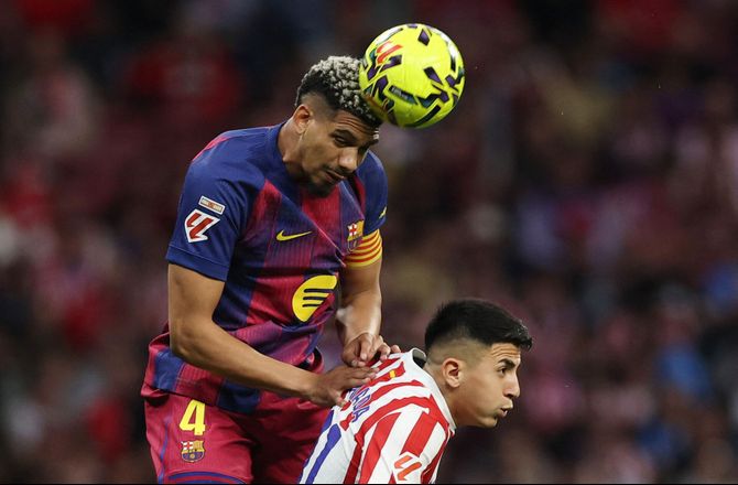 Premier League -Araujo jubler efter skifte: Van Dijk er en rollemodel
