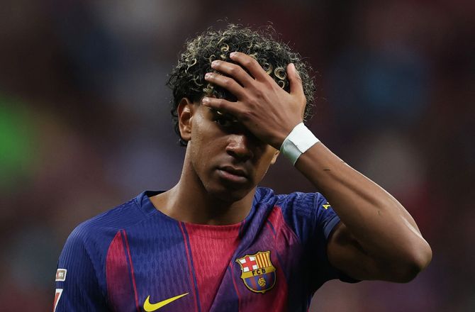Champions League -Flick forsvarer Yamal-frustration: Han er kun 18