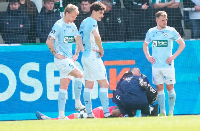 3F Superliga -Bundgaard på højkant: Undersøgelser afgør skadens omfang