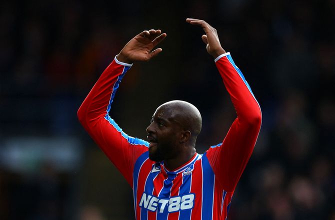 Premier League -Mateta nedlagde Newcastle på 14 minutter trods danskermål
