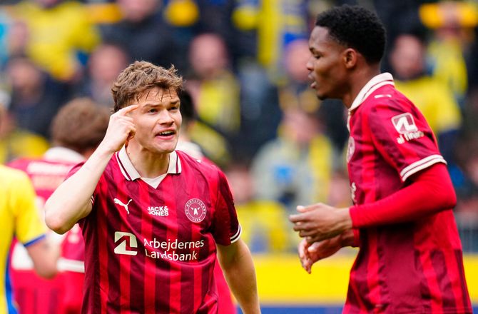 3F Superliga -Victor Bak om tændt stemning: Der bliver sagt en masse