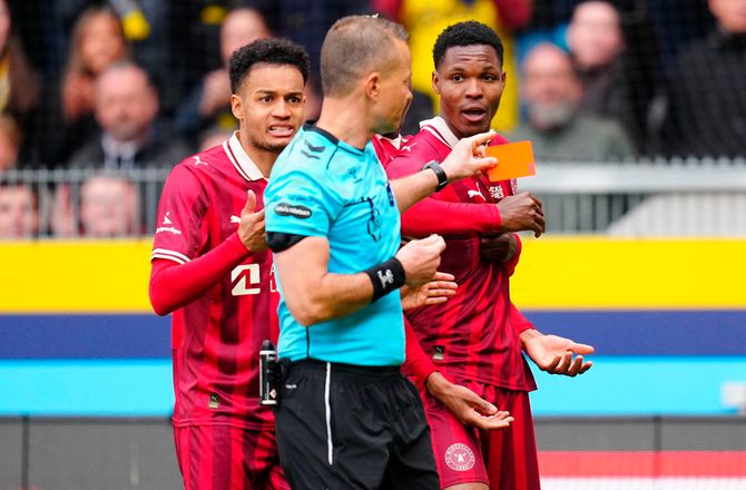 3F Superliga -Av, Tullberg: Tre FCM-spillere sidder i skammekrogen