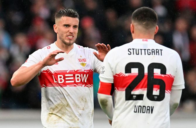 Bundesliga -Stuttgart spillede sig på tredjepladsen med storsejr mod HSV