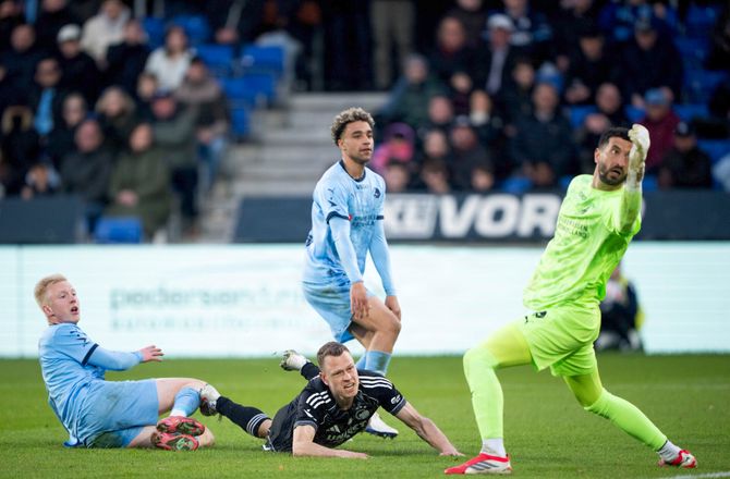 3F Superliga -Paul Izzo tager skylden for FCK-udligning