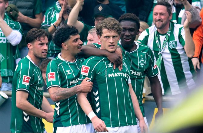 DFB Pokal -DFB-pokalen overblik: 9-1-kamp og Jens Stage strålede