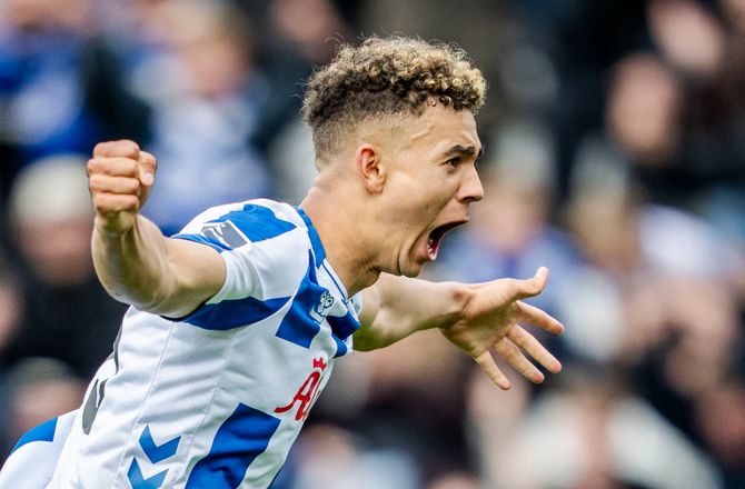 3F Superliga -McCoy fik gult for at juble: Brænder indeni mig