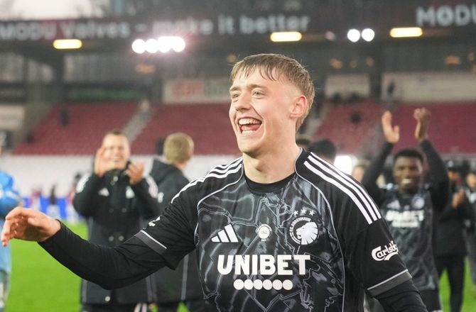 3F Superliga -Hårde uger for Dadason: Man vil spille alle minutter