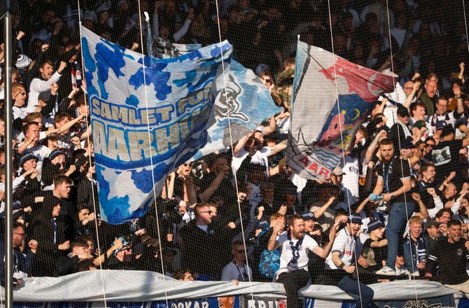 3F Superliga -Brøndby vil smide AGF-fans ud: Nødvendigt for trygheden