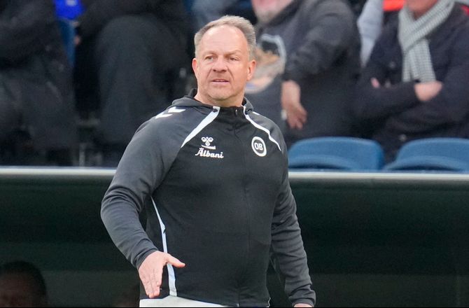 3F Superliga -Zorniger stiller sig ikke tilfreds: Simpelthen for tysk