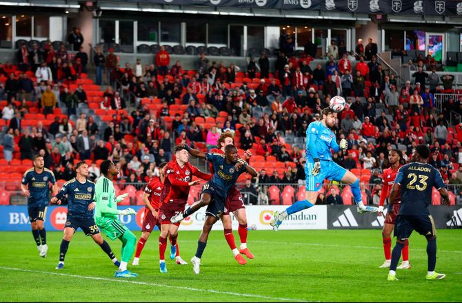 Major League Soccer -Video: Toronto-keeper scorer og stjæler point fra dansker