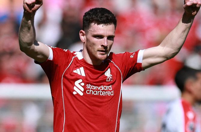 Premier League -Officielt: Tottenham henter Andy Robertson