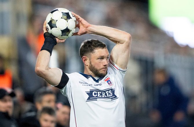 3F Superliga -Dalsgaard overvejede: AGF ville meget gerne forlænge
