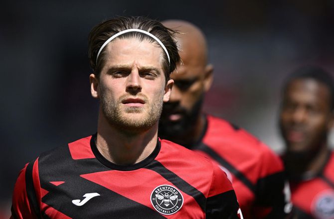Premier League -Mathias Jensen udgår - Mikkel Damsgaard får chancen