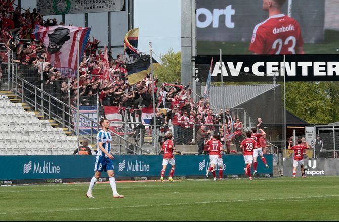 3F Superliga -18 Silkeborg-fans sigtet: Startede slagsmål med OB-fans