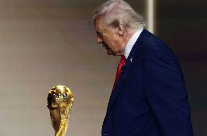FIFA VM -Infantino bekræfter: Trump overrækker VM-trofæet