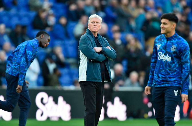 Premier League -Rasende Moyes savner straffe: Så er der frit slag fra nu af