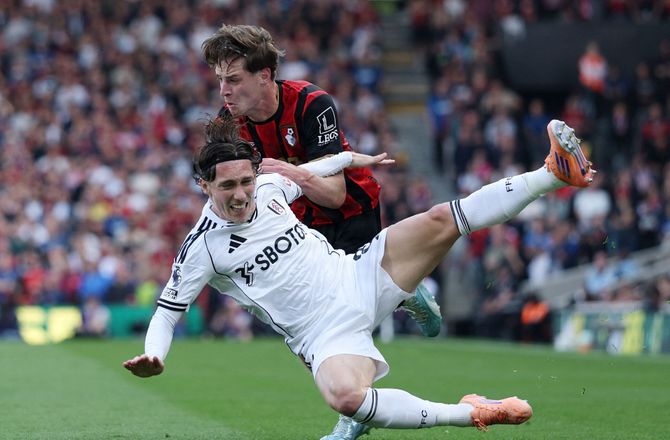 Premier League -Officielt: Leeds nupper Fulham-stjerne