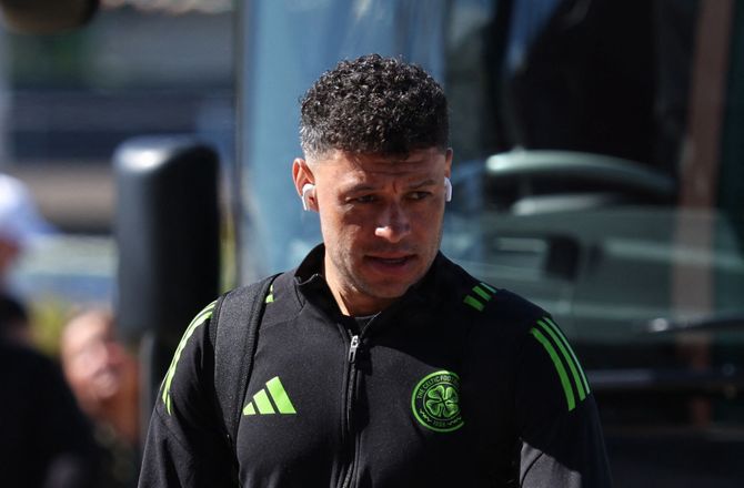 Premiership -Medie: Oxlade-Chamberlain forlænger i Celtic