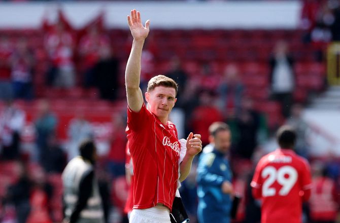 Premier League -Newcastle-boss fortryder salg af Elliot Anderson