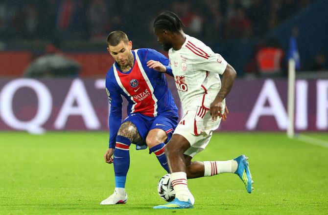 Bundesliga -Schalke henter camerounsk landsholdsspiller i Frankfurt