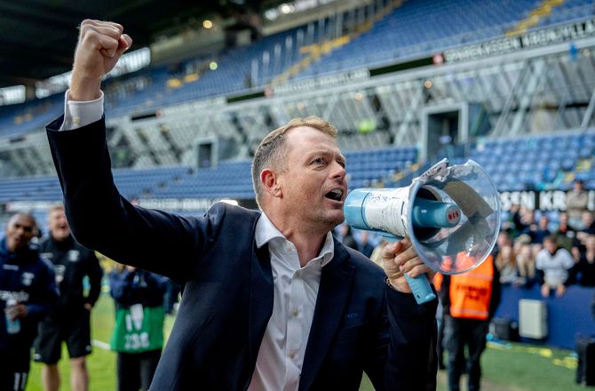 3F Superliga -Ydmyg AGF-direktør påminder: Uwe fortjener også cadeau